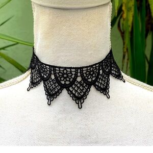 Black Lace Choker